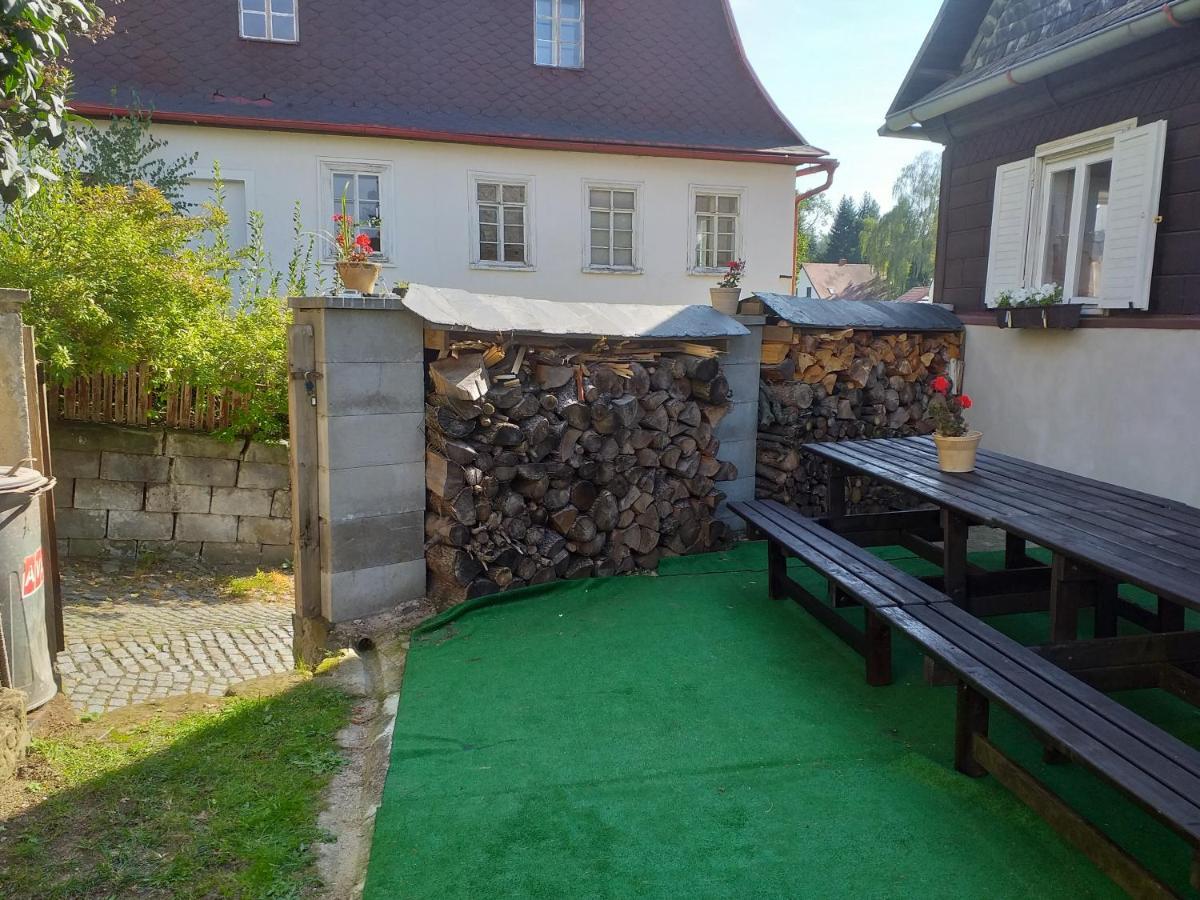 Chalupa U Kostela Chřibská Exterior foto